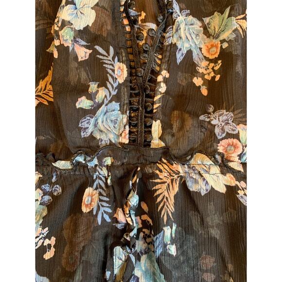 White House Black Market Black Peplum Semi Sheer Blouse Size MP - Picture 2 of 10